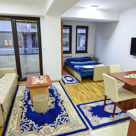 Stevi Apartment Скопие Екстериор снимка